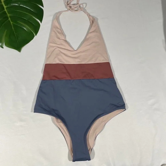 NWT Tavik [ Small ] Chase Plunge‎ Colorblock One Piece Swimsuit Muted Indigo Bikinis